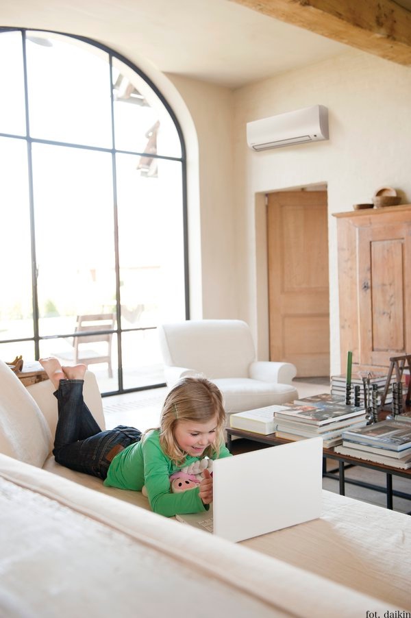 klimatyzatory do biura Wrocław daikin R-32 montaż przegląd klimatyzacji